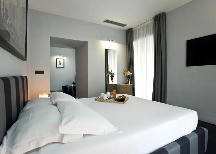 Art Navona Konukevi 4*